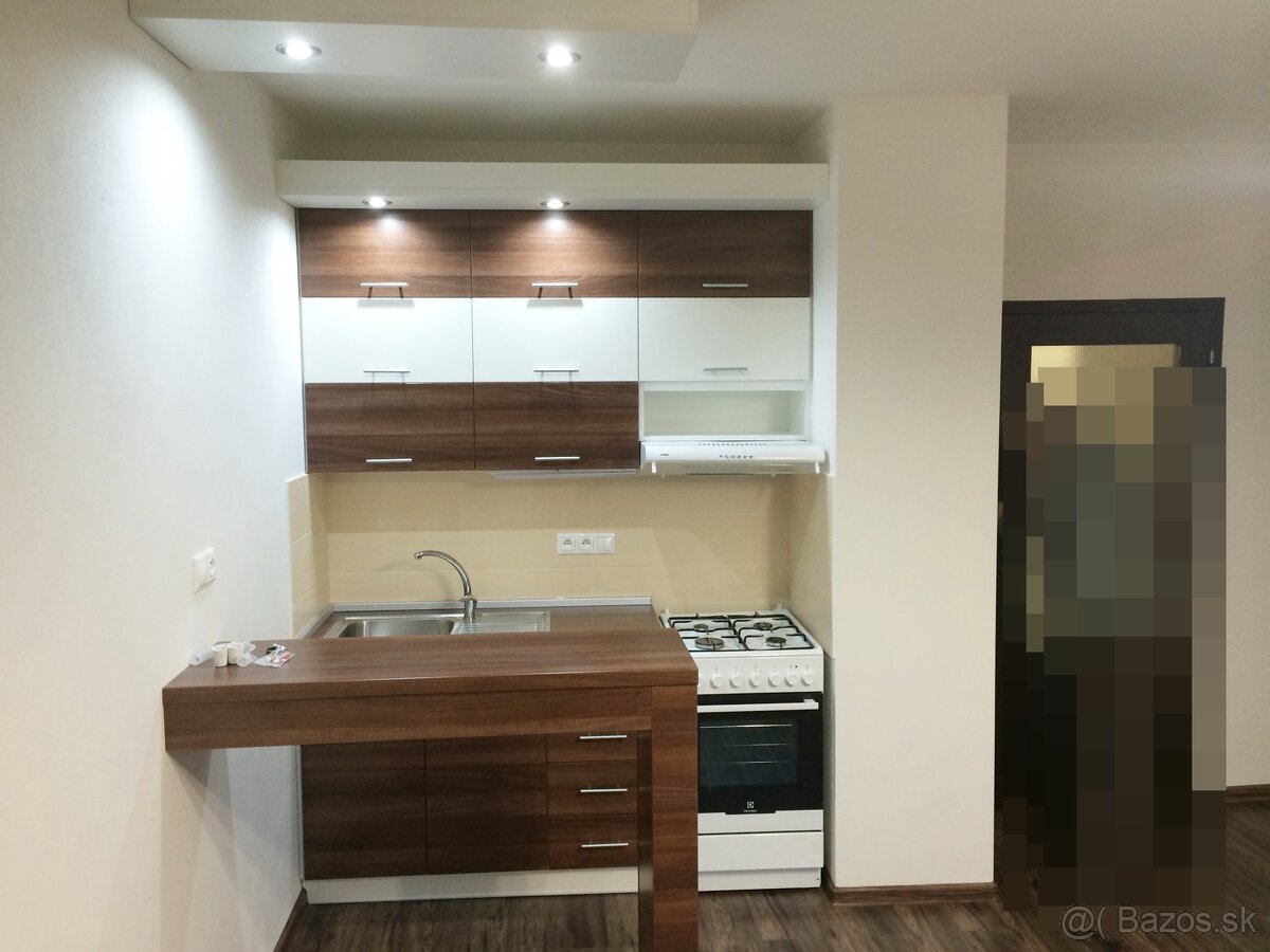 Prenájom - 1,5 izbový byt , 42m2 ,Prešov Pavla Horova - 8