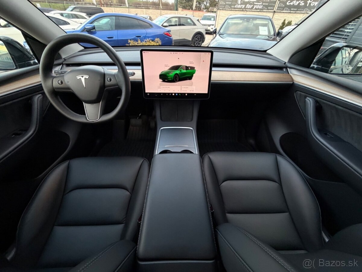 Tesla Model Y Dual Long Range AWD SK ŠPZ - 8