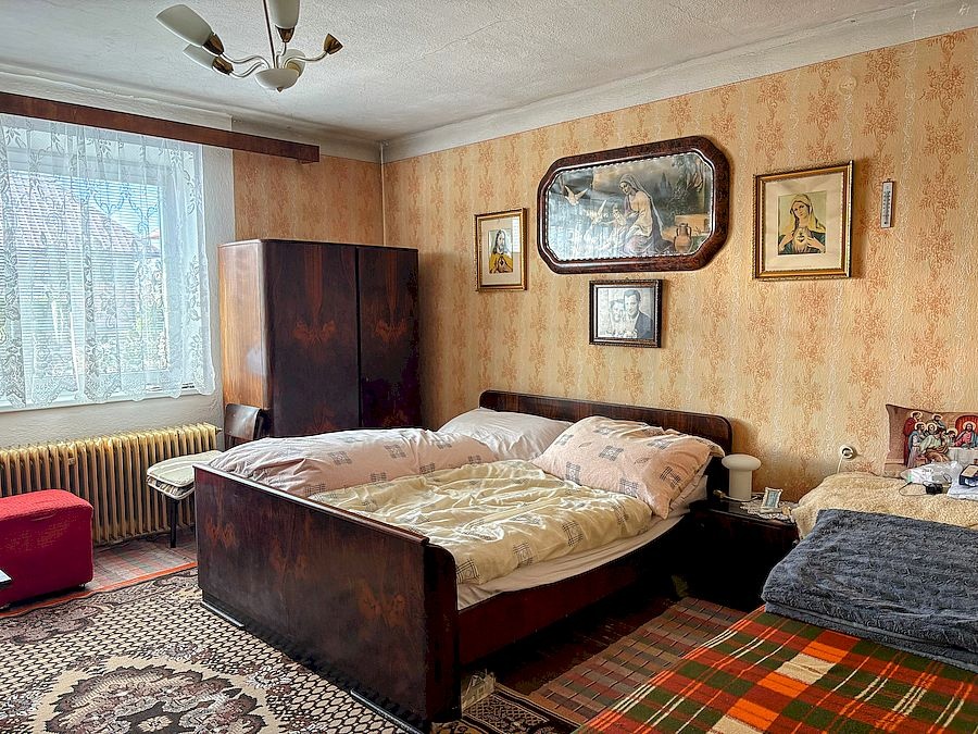 Rodinný dom s pekným pozemkom v Turčianskom Petre - 8