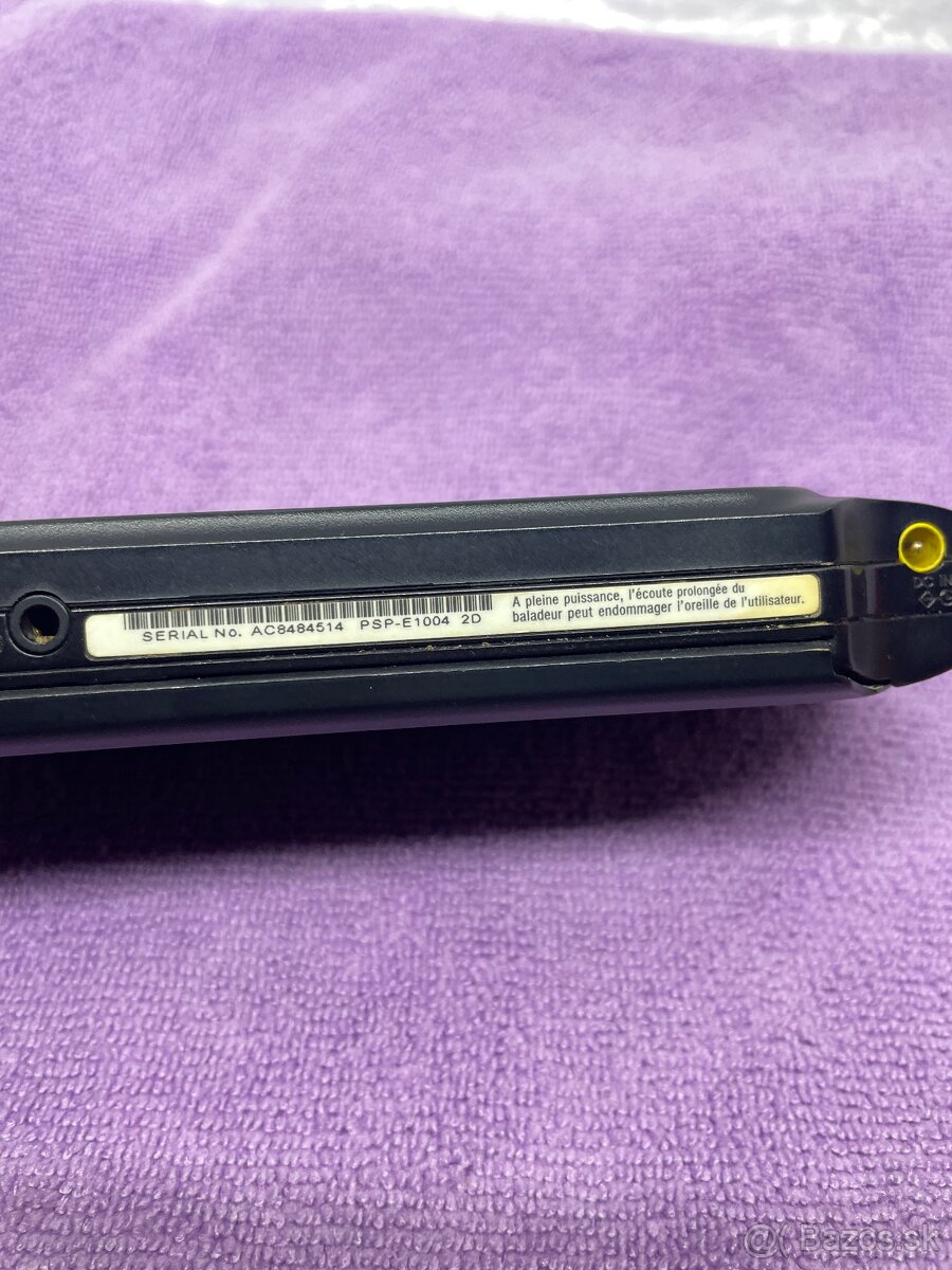 PSP - E1004 Prasknutý displej - 8