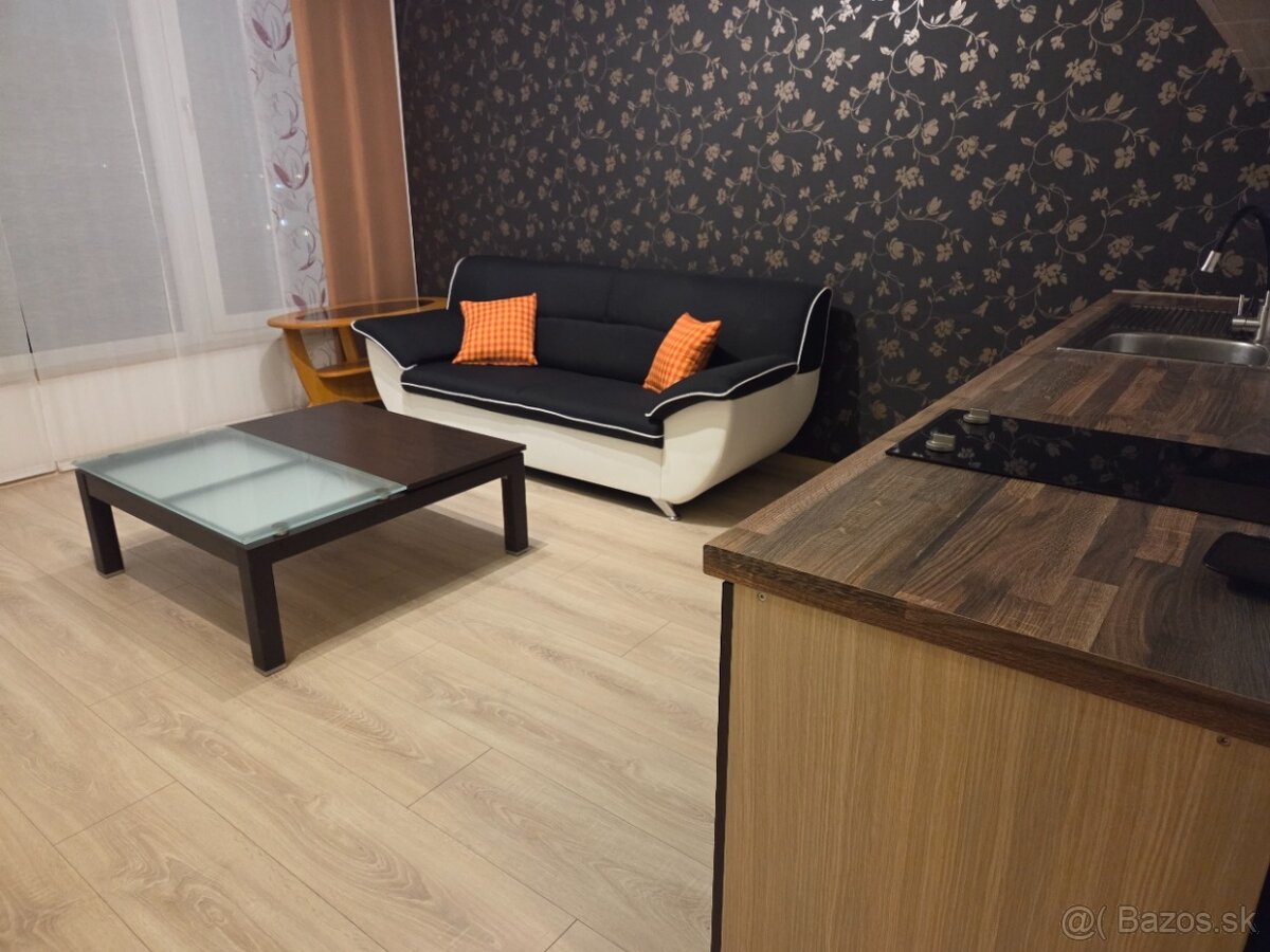 PRENAJMEM APARTMÁN V NÁMESTOVE - 8