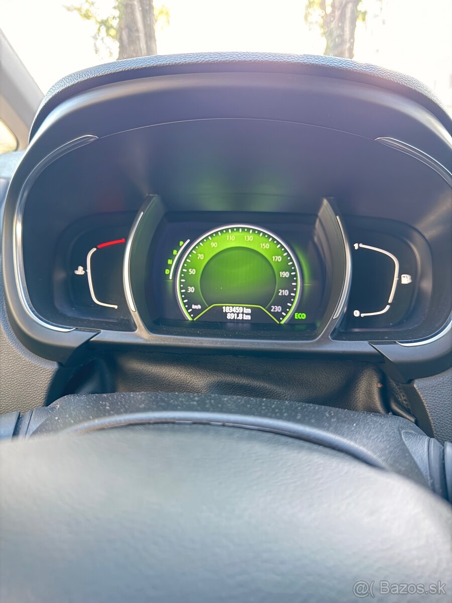 Renault Grand Scenic 4 - 8