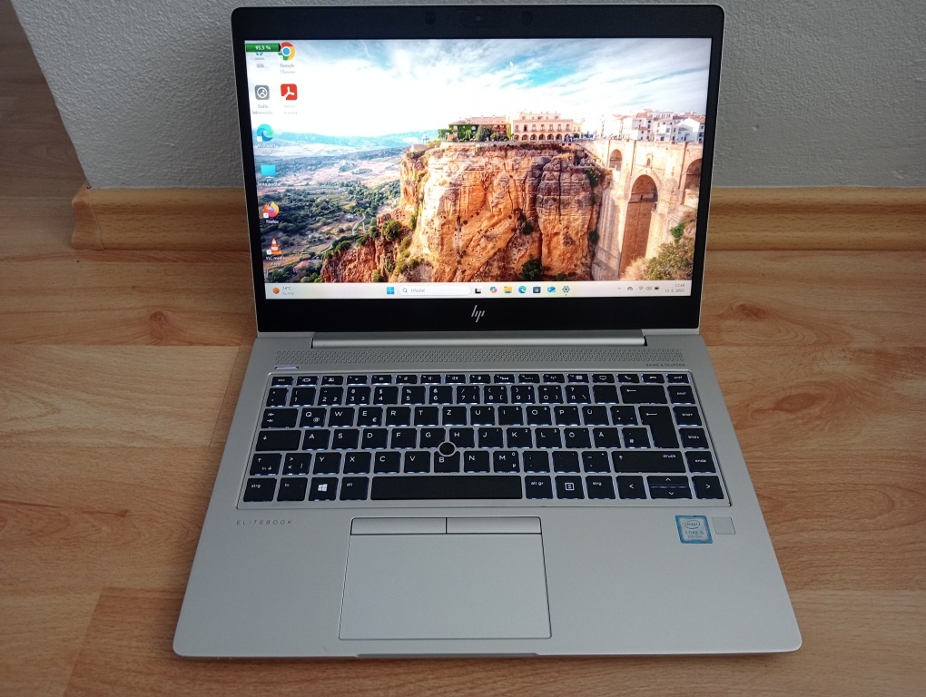 predám HP elitebook 840 g6 - Intel core i5 -16gb ram -ssd - 8