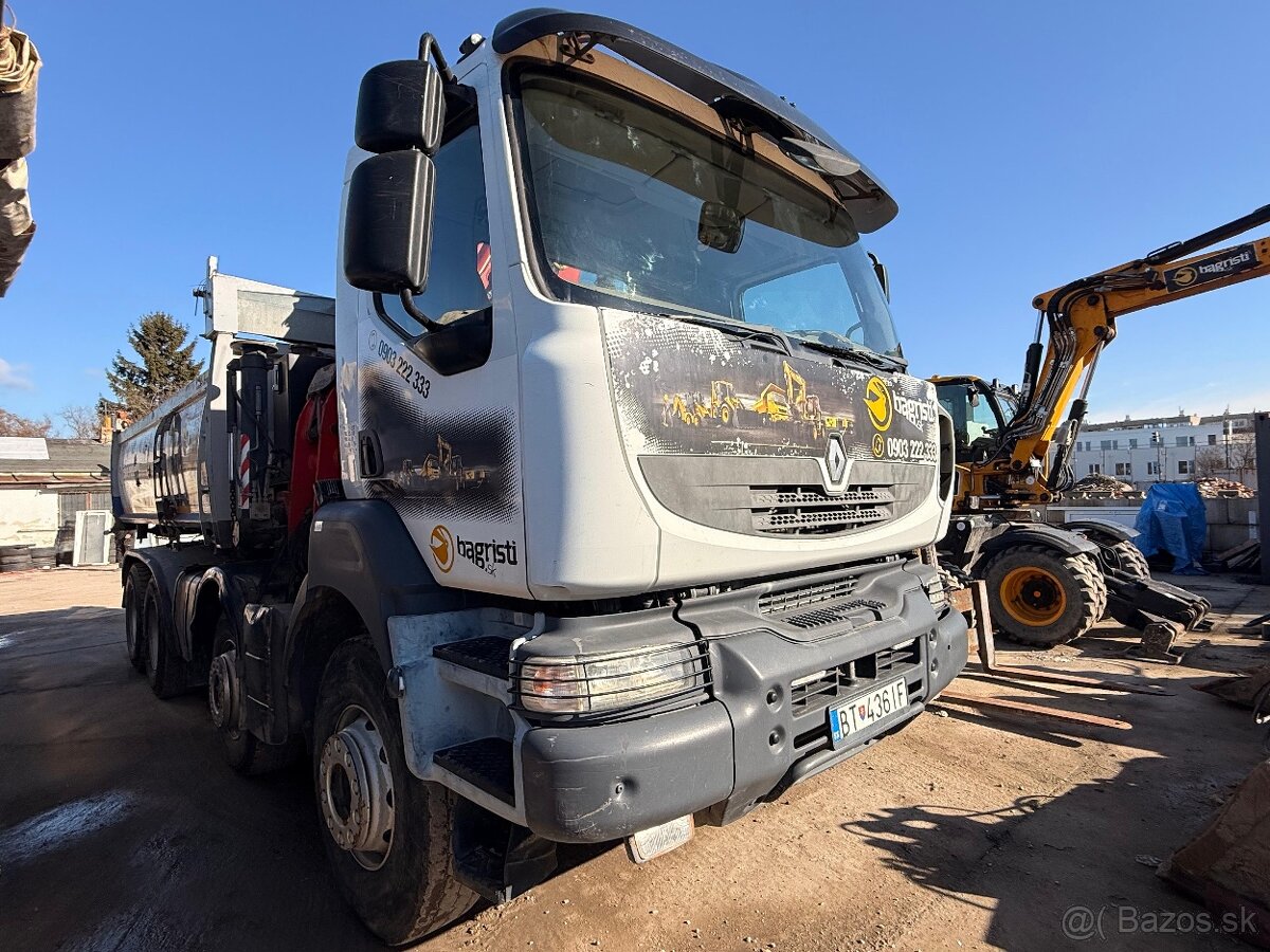 Renault Kerax 8x4 - 8
