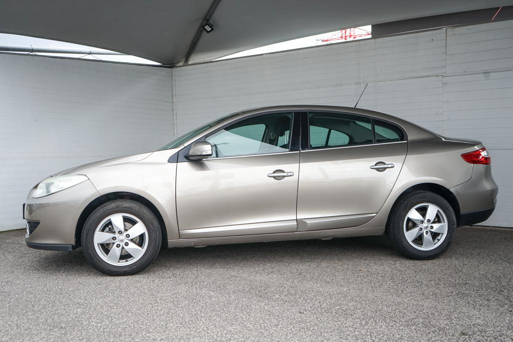 100- RENAULT Fluence 2010 benzín 1.6i 81kw - 8