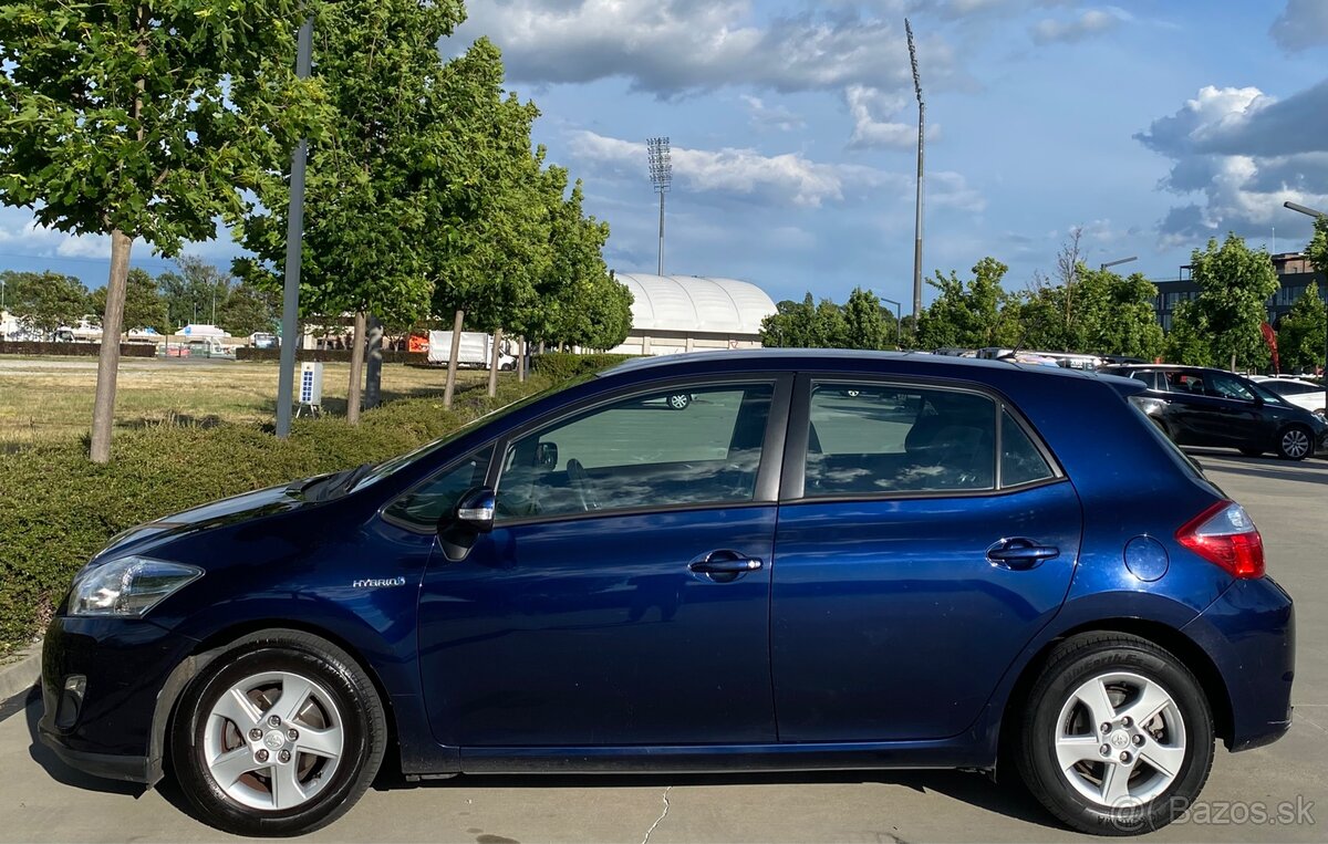 Toyota Auris 1.8 Hybrid/Benzin Executive 2012 - 8