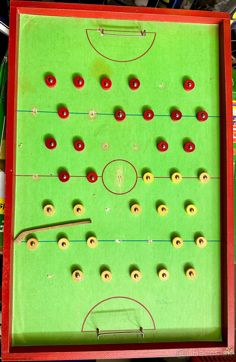 Retro staré hračky - autíčka, stolní hry, dětské pistolky - 8