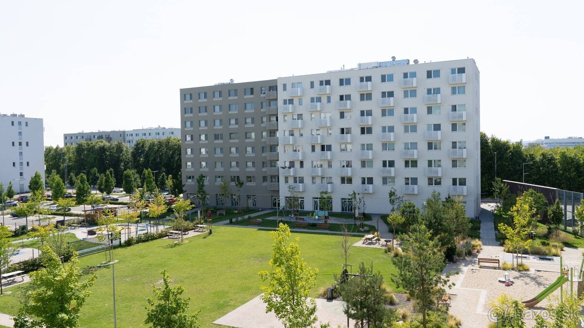 Prenájom útulnej, plne zariadenej garsónky v novostavbe v Br - 8