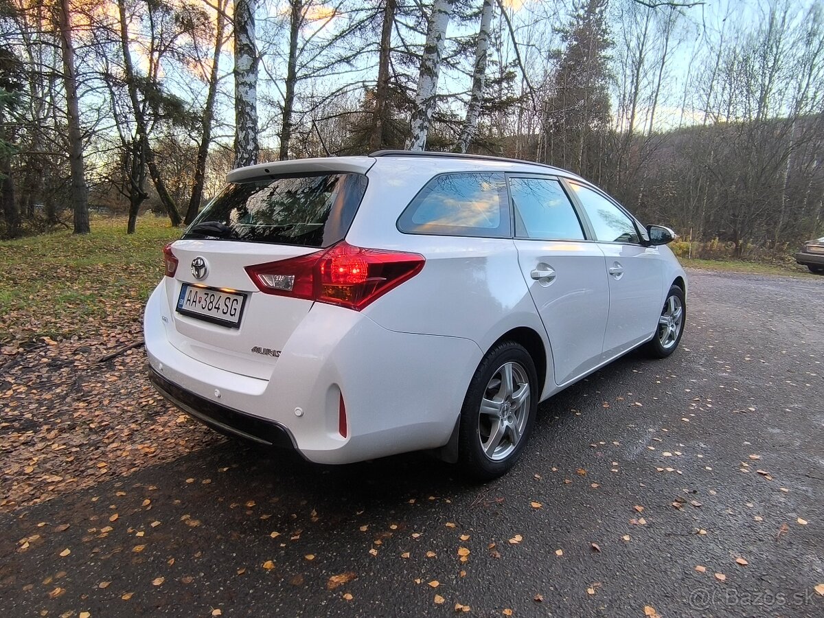 Toyota Auris Touring Sports 1.3 G - 8
