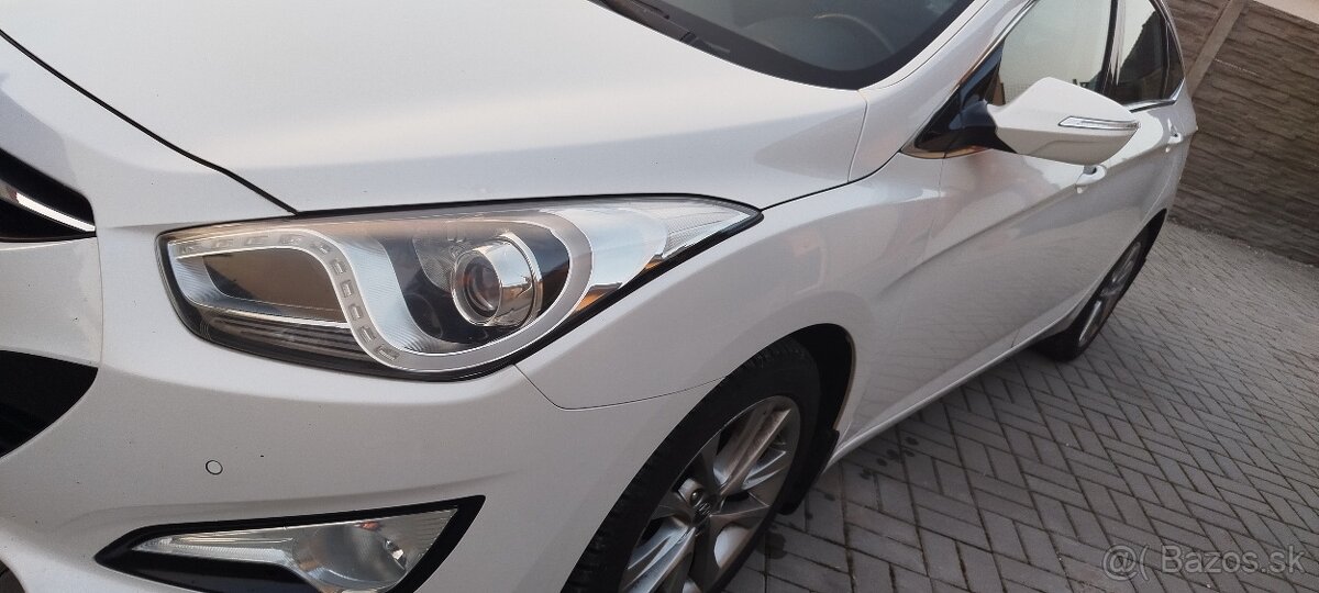 Hyundai i40, 1.7CRDi, sedan, model 2015 - 8