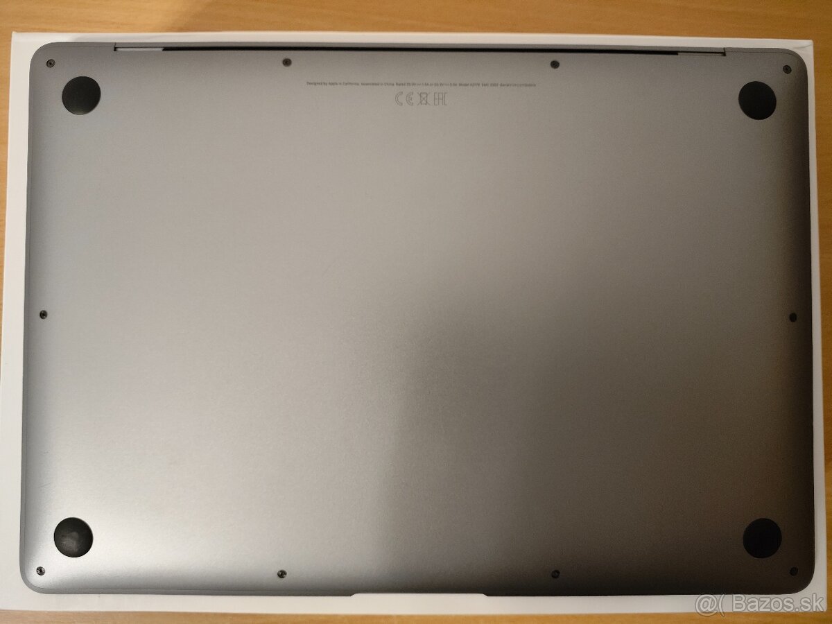 MacBook Air 2020 | i7 • 8GB • 256GB - 8