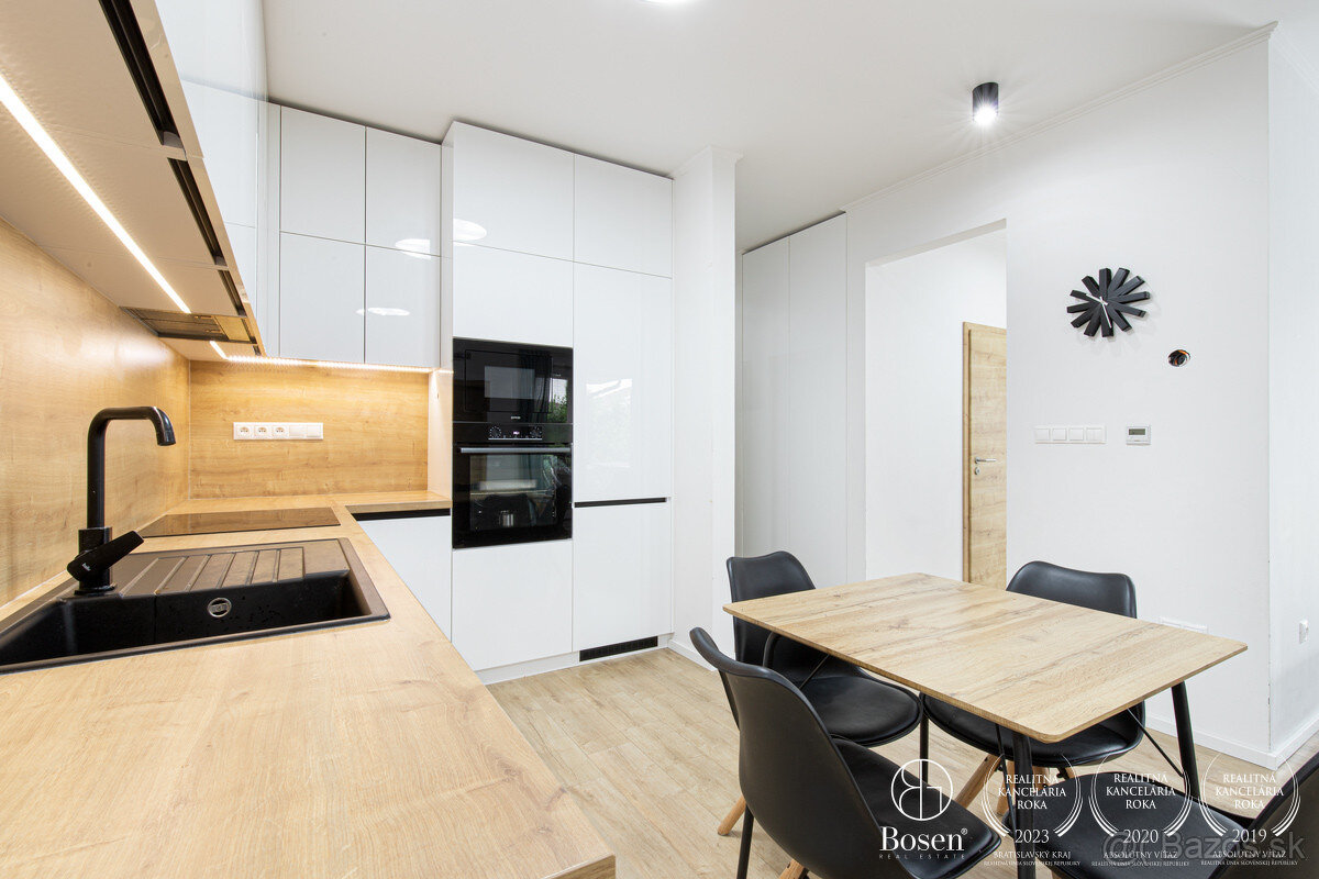 BOSEN | Posledný rodinný dvojdom vo Veľkom Mederi v našej po - 8