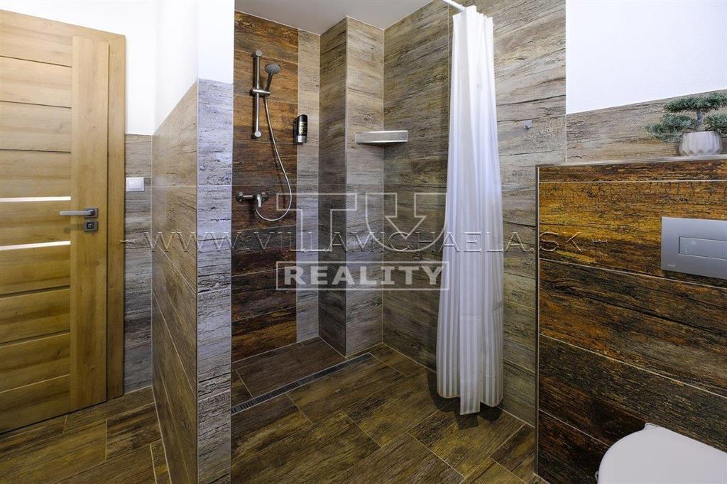 NA PREDAJ PRVOTRIEDNY ZABEHNUTÝ PENZIÓN + REKREAČNÝ DOM ... - 8