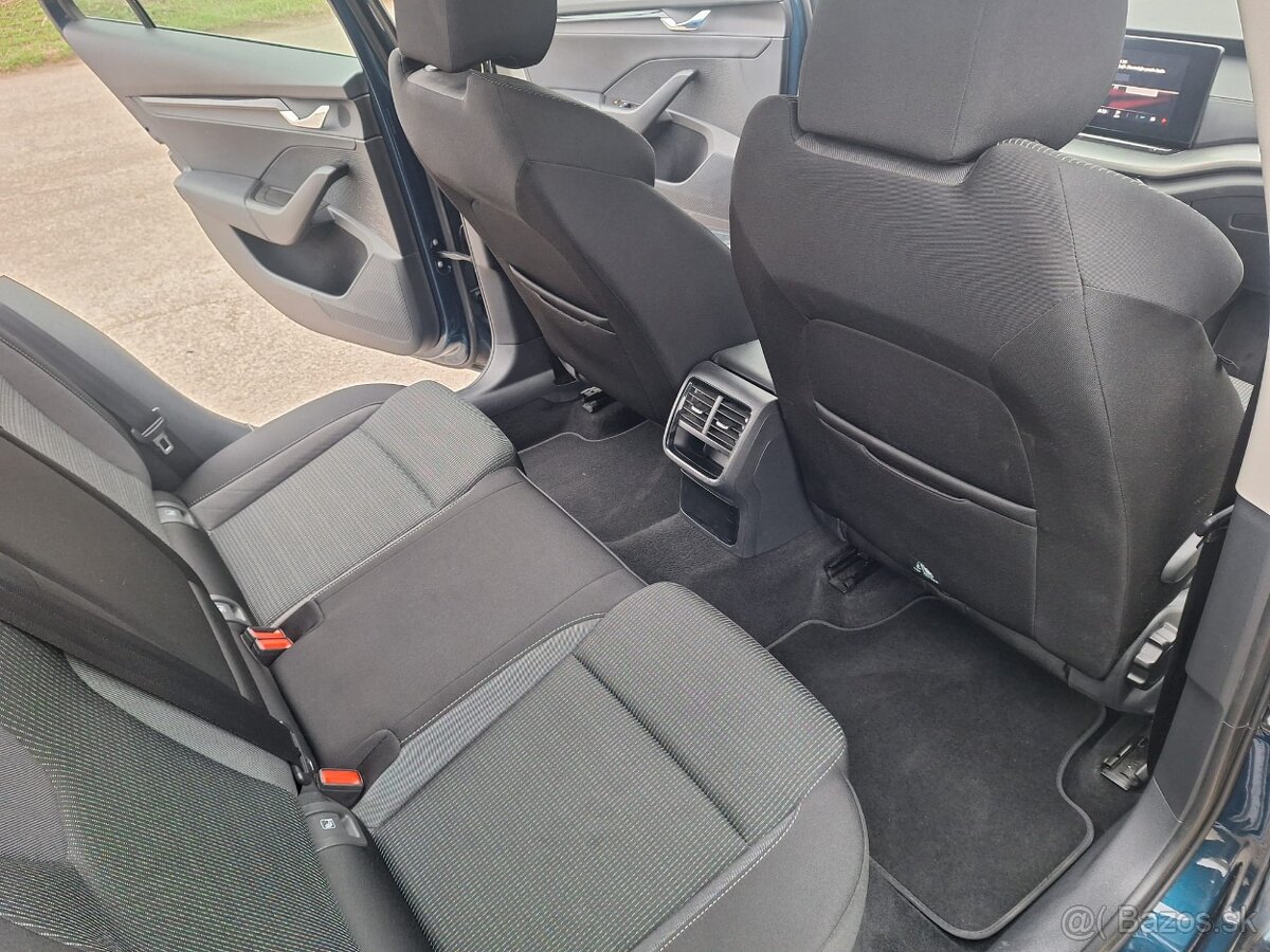 Škoda Octavia kombi 2.0 TDI SCR Ambition DSG - 8