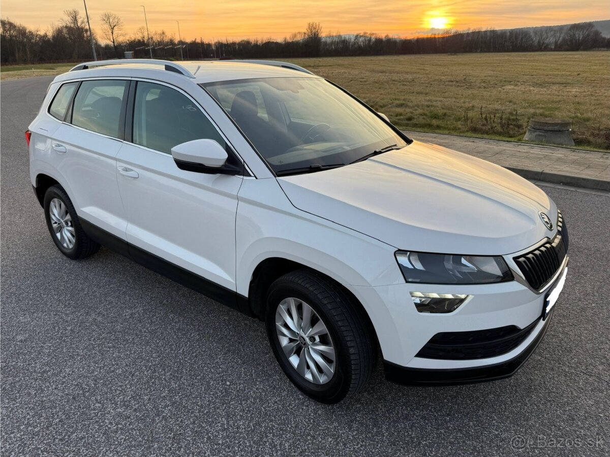 Škoda Karoq benzín Virtual cocpit - 8