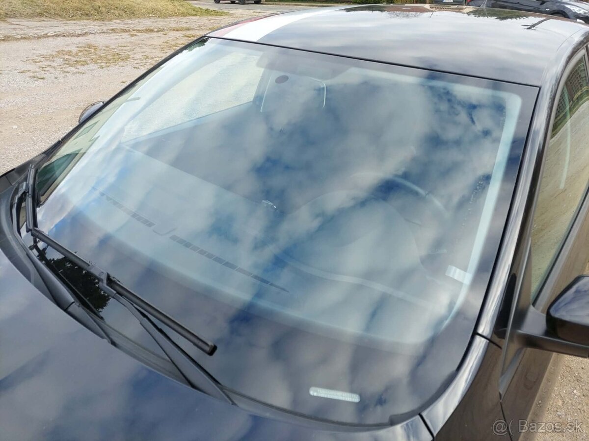 Škoda Rapid Red & Grey | 1.2 TSI | 86 000 km | Garážované | - 8