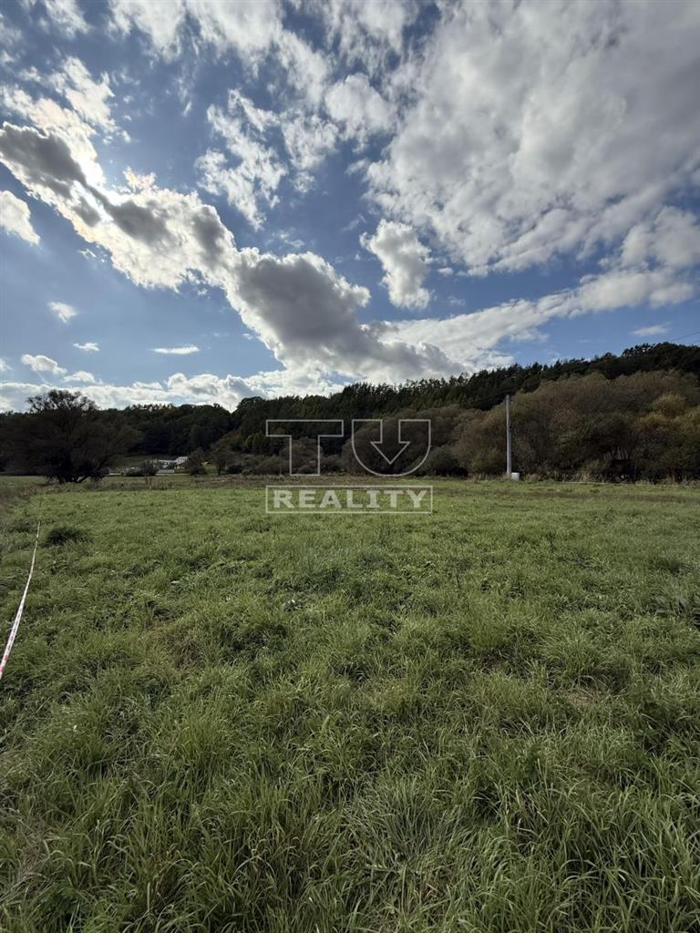 TUreality Vám ponúka na predaj pozemok pre rodinný dom - 8