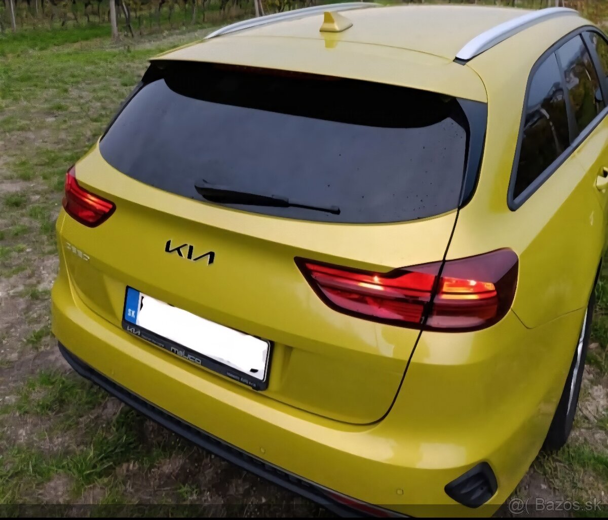 Kia logo cierne /nalepky/ - 8