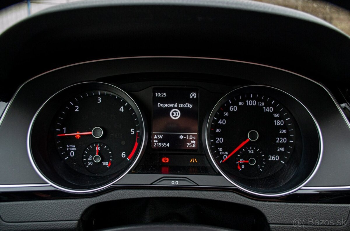 Volkswagen Passat Variant 2.0 TDI 140kW - 8