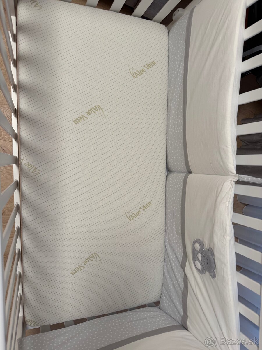 Detská postieľka Erbesi s medvedíkom a srdiečkami - 8