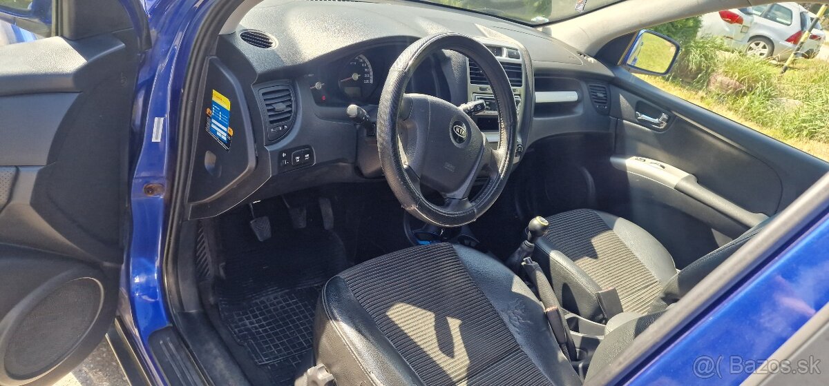 Predám Kiu SPORTAGE 2006 - 8