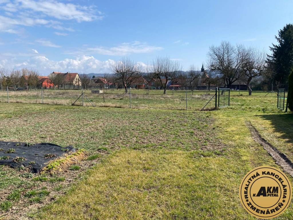 Záhradka 1.100 m2 Sliač Zvolen - ZNÍŽENÁ CENA - 8