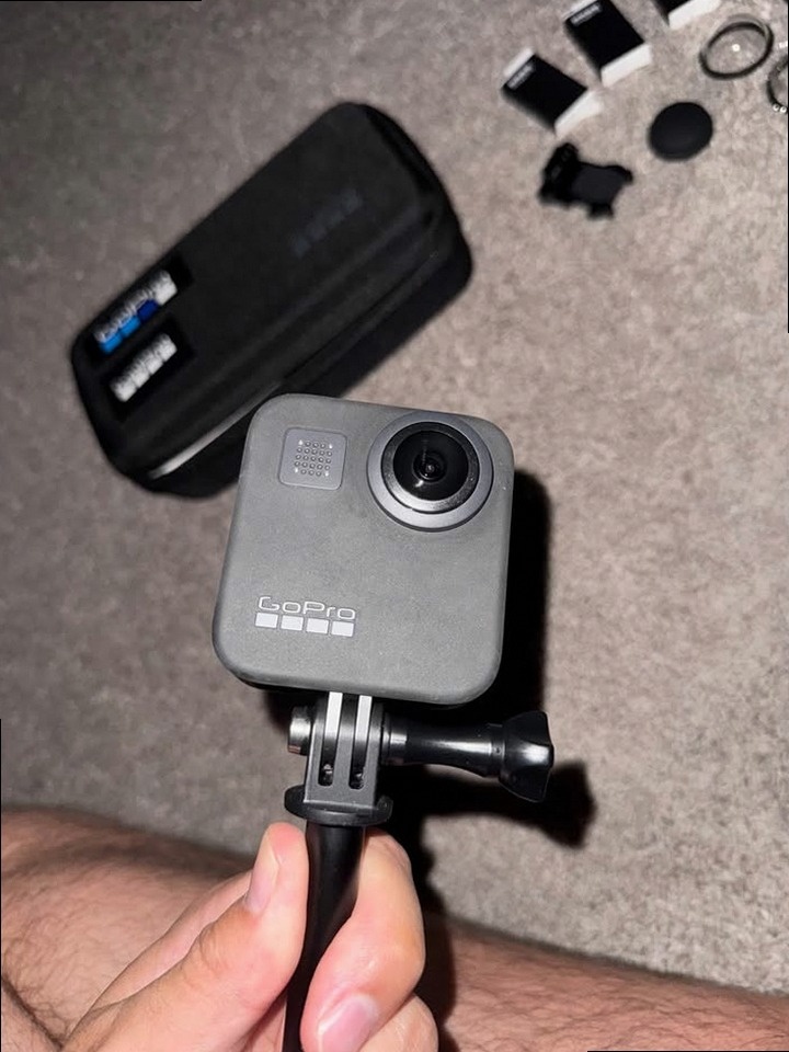 GoPro 360 - 8