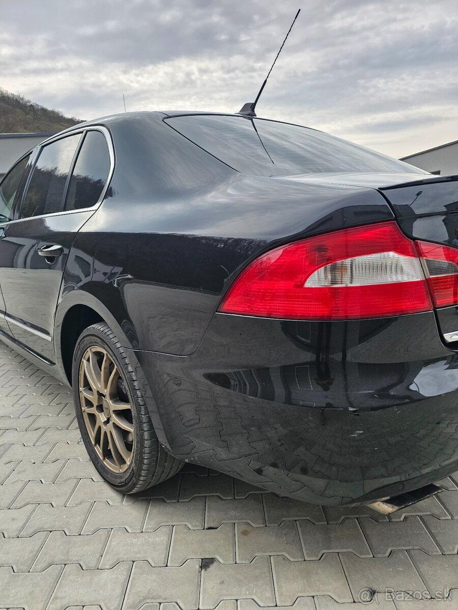 Škoda Superb 2 3.6 - 8