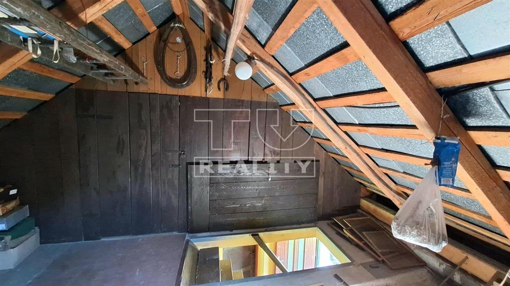 RODINNÝ DOM V OBCI LAZY POD MAKYTOU VO VÝHRADNOM... - 8