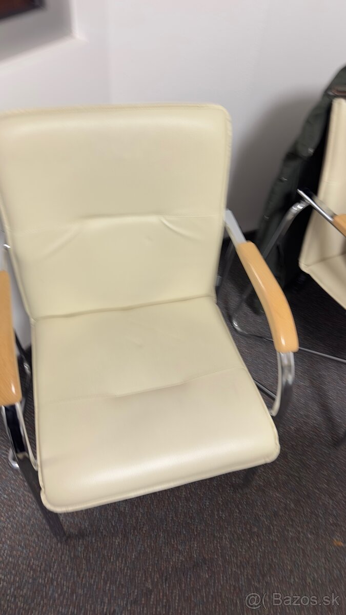 Stôl + stoličky - 8