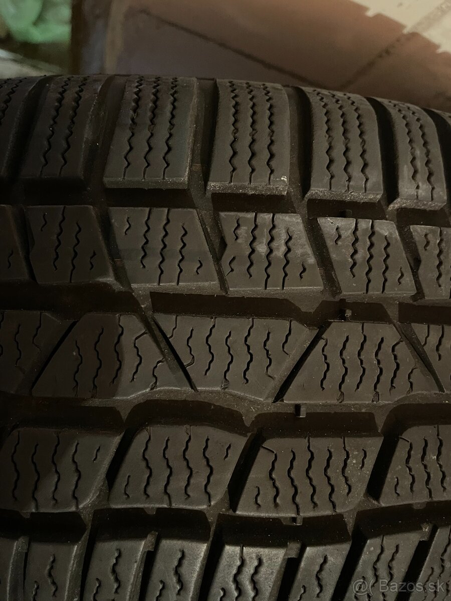 zimne pneu 215/60r16 dunlop - 8