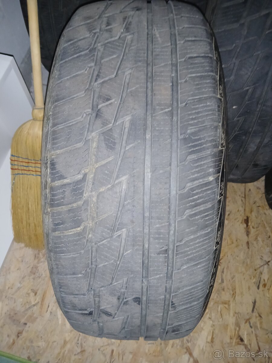 235/55r18 - 8