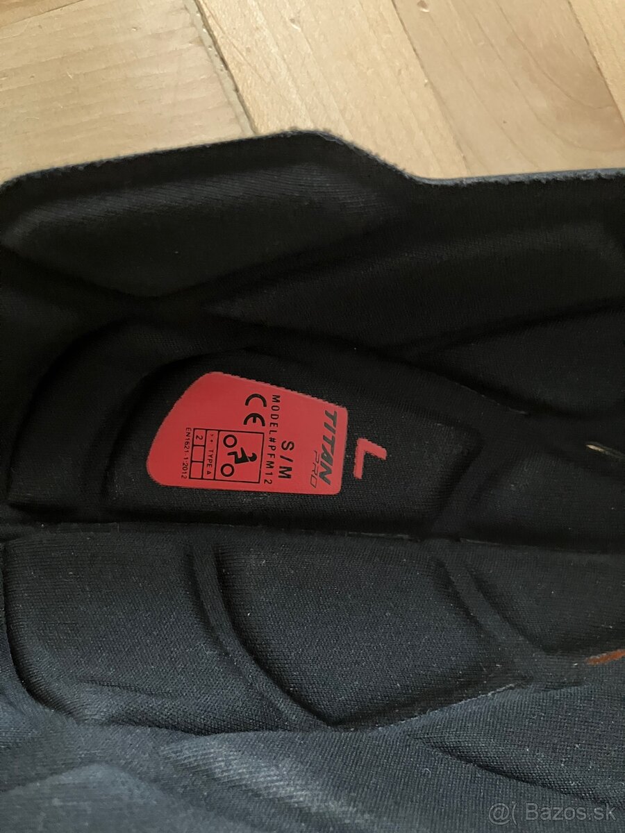 FOX chrániče kolien TITAN PRO D3O black - 8