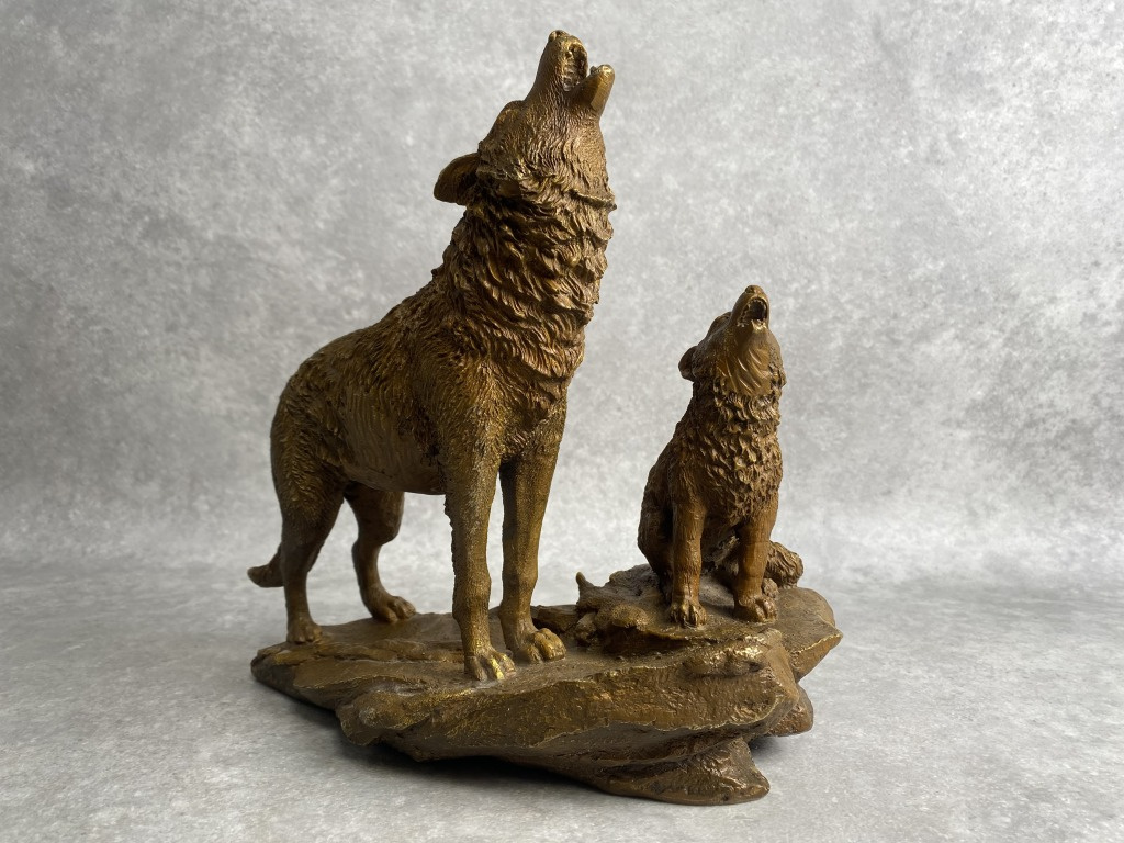 Bronzové súsošie Vijúce vlky - 8