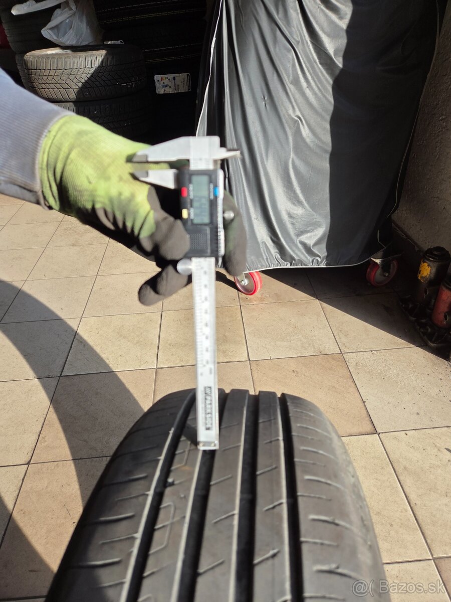 Goodyear EfficientGrip Performance 215/55 R17 94V - 8