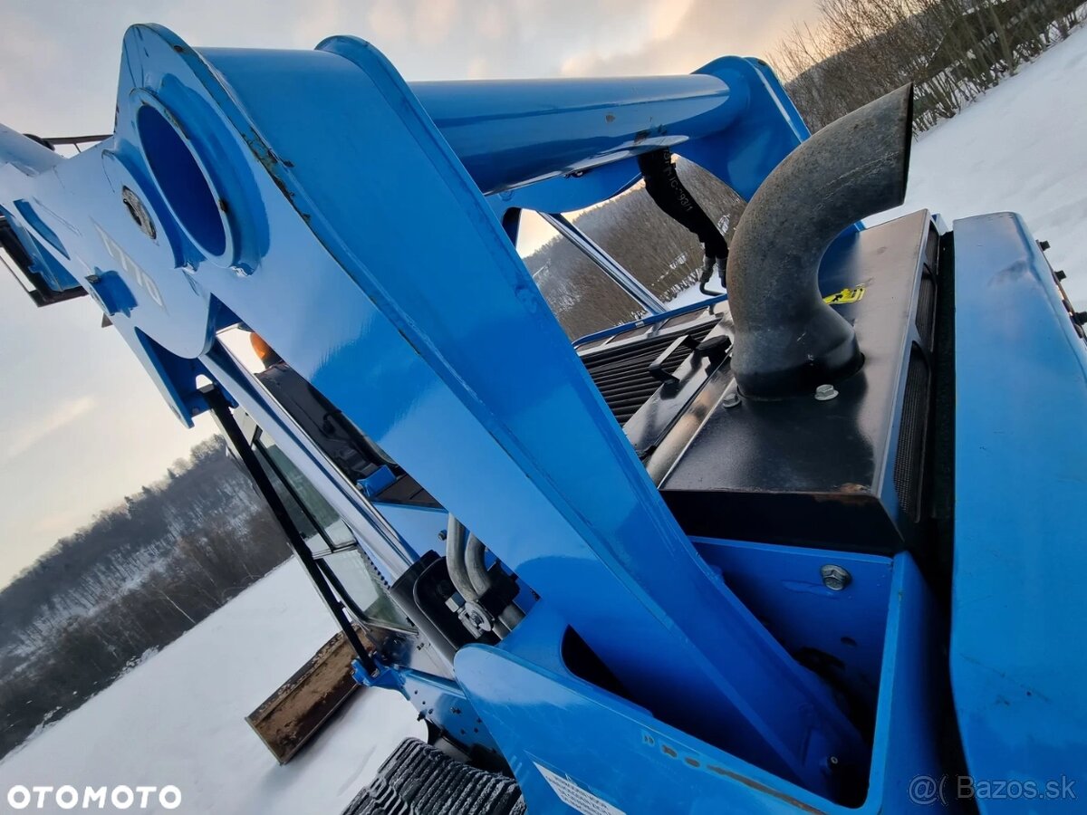 Pásový nakladač Bobcat T770 s nosnosťou 2,5 tony. Americký v - 8