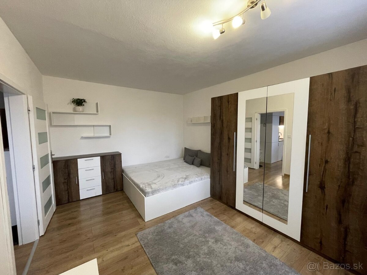 Prenájom 1-i bytu na Rovni - 8