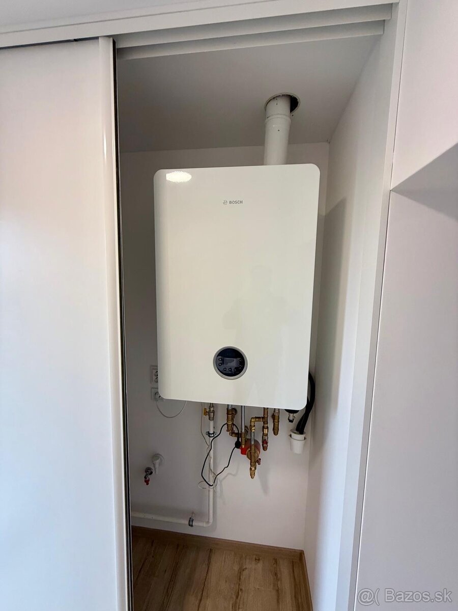 NA PREDAJ 5-izbový BUNGALOV - 8