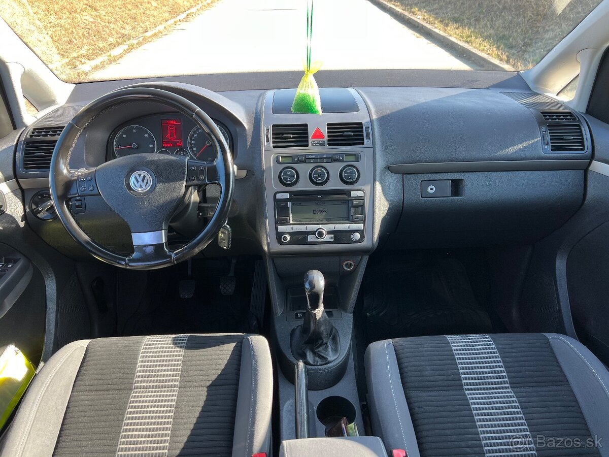 Volkswagen Touran 1.9TDI 77KW - 8