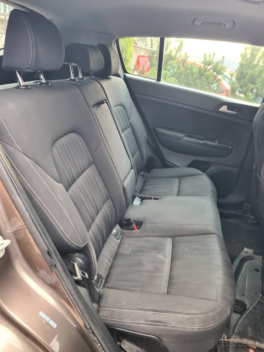 Kia Sportage 1,7crdi rok 2017 - 8