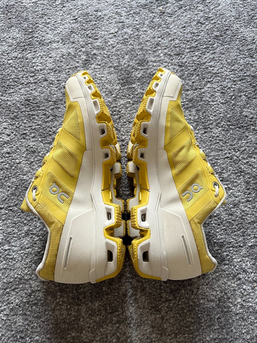 On Running, model Cloudventure WP, velikost 38,5 - 8