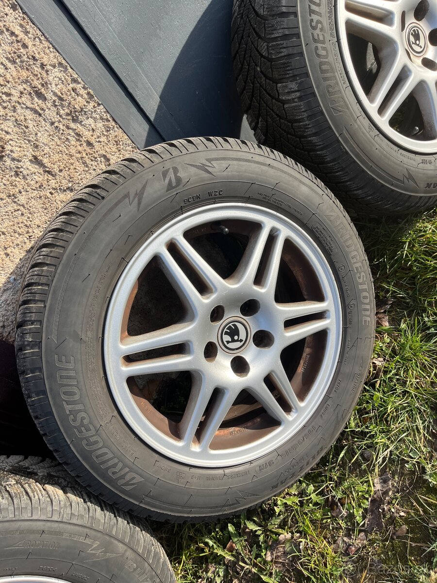 ELEKTRÓNY+PNEU ORIGINAL ŠKODA R15 195/65 - 8