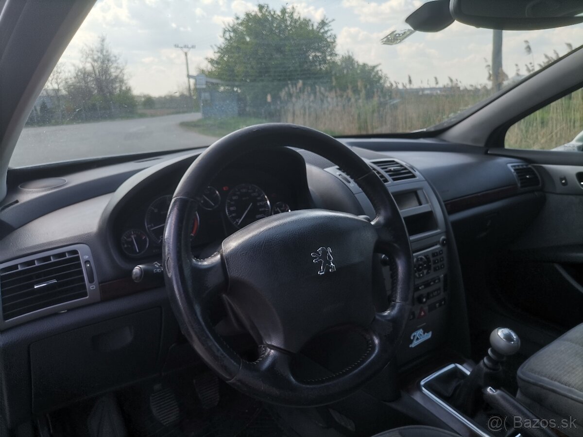 Peugeot 407 - 8