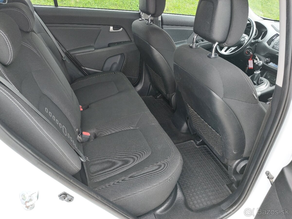 Kia Sportage 2.0 CRDi 4WD Gold - 8