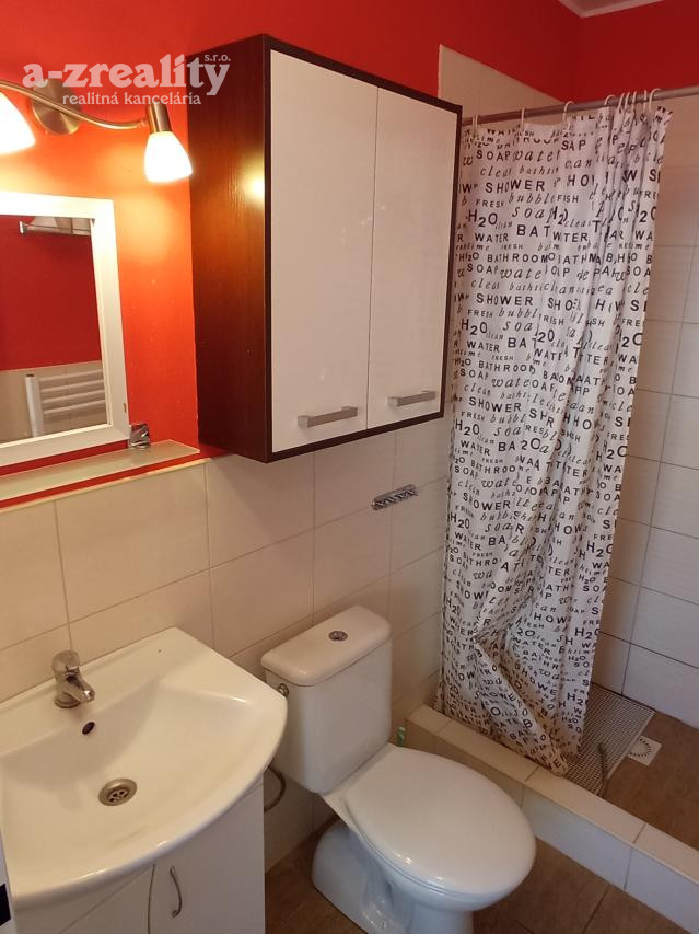 Rodinný dom na predaj v Komárne - 8