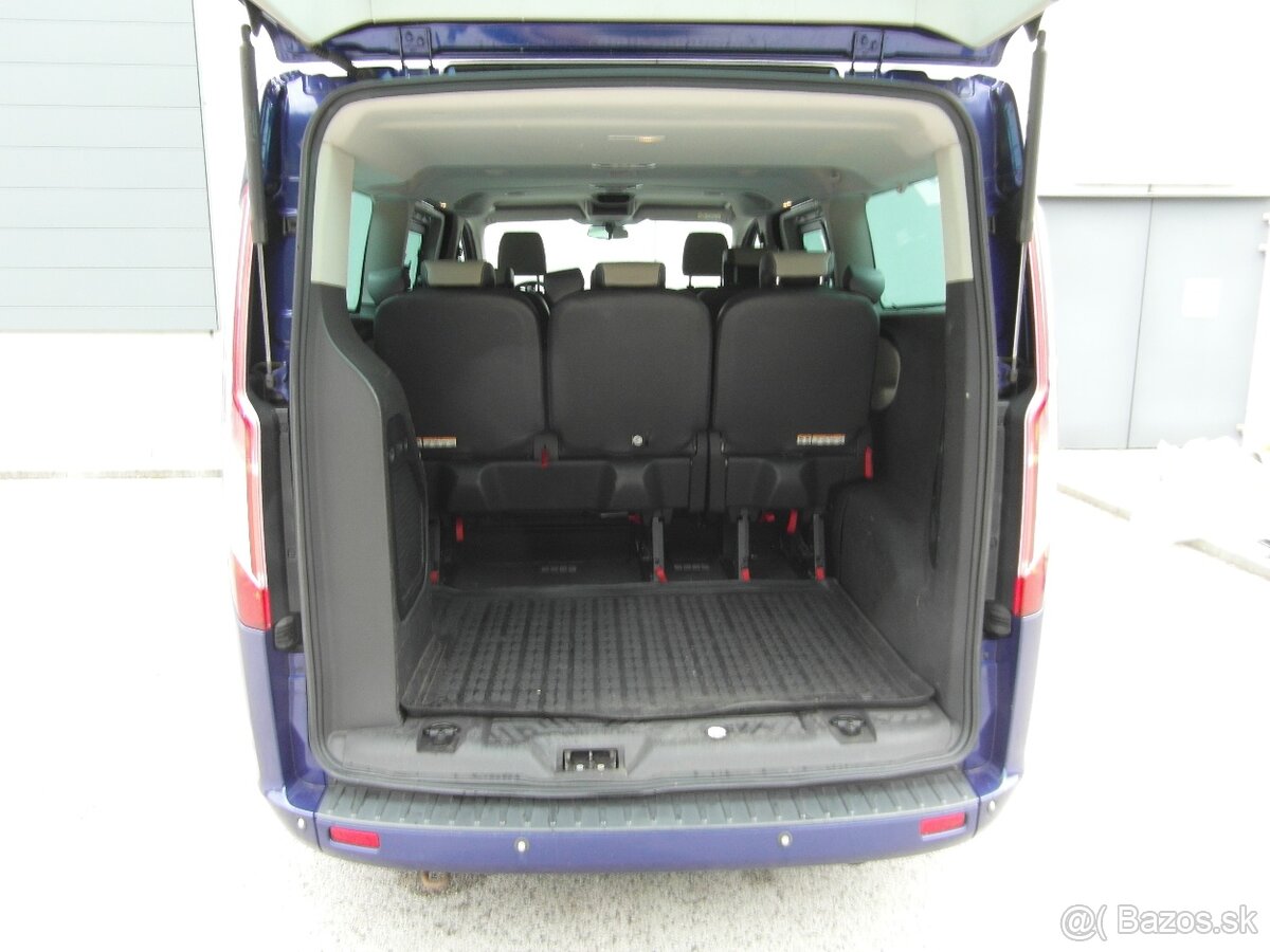 Ford Tourneo Custom - 8