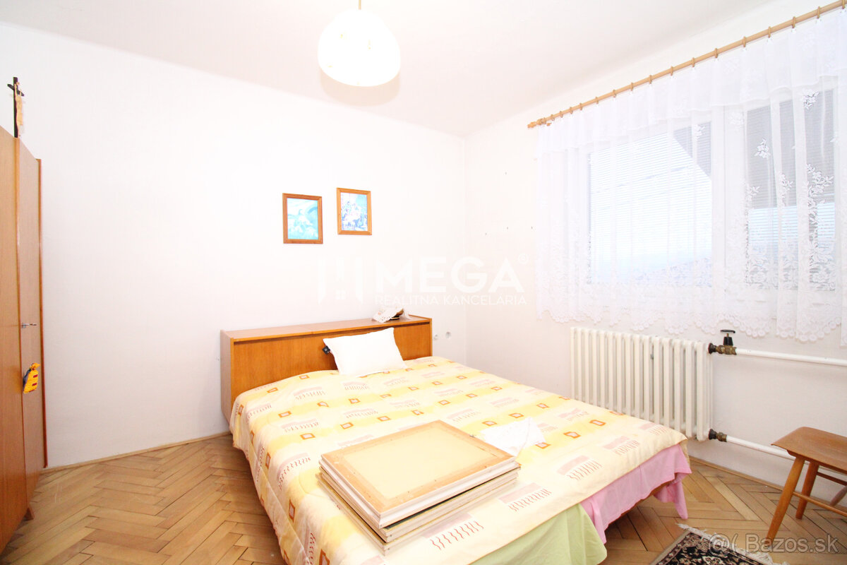 NA PREDAJ RODINNÝ DOM S PANORAMATICKÝM VÝHĽADOM NA HUMENNÉ - 8