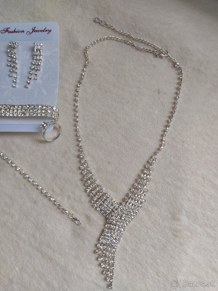 NOVÝ set bižutérie + krabička a brošňa (osobný odber) - 8