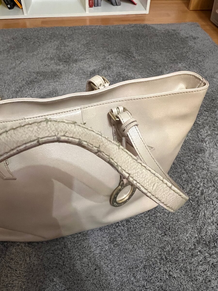 Krásna elegantná kabelka GUESS - 8