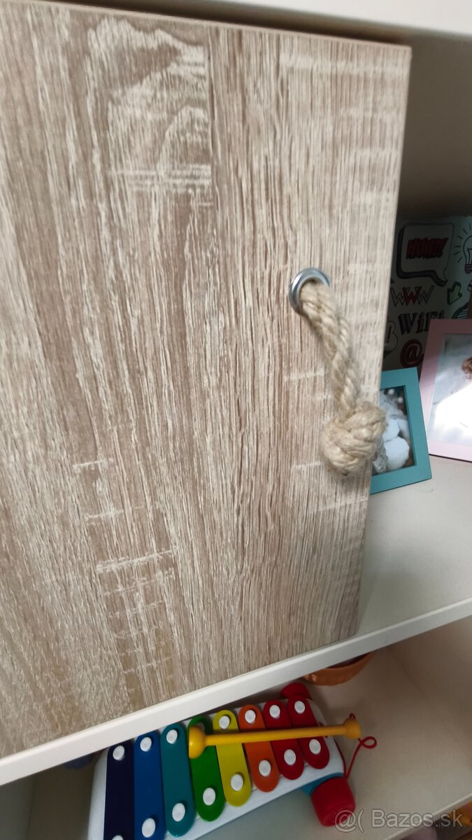 Skriňa na hračky - 8